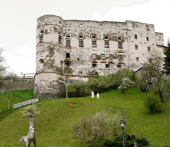 Beispiel: Außenansicht, Foto: Alte Burg Gmünd.